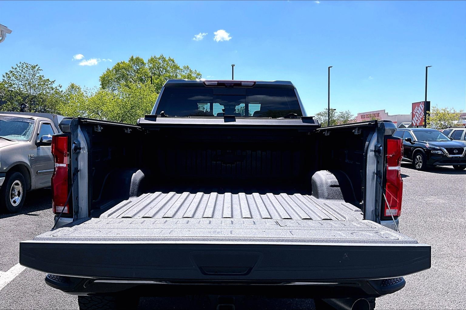 Used 2025 Chevrolet Silverado 2500 LTZ w/ Trail Boss Package AWD/4WD image 25