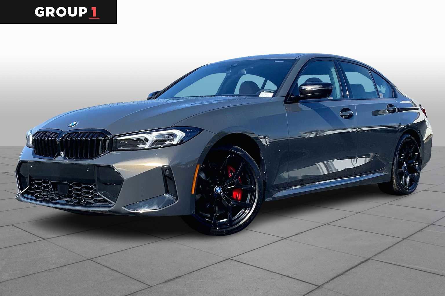 New 2026 BMW 330i Sedan w/ M Sport Package