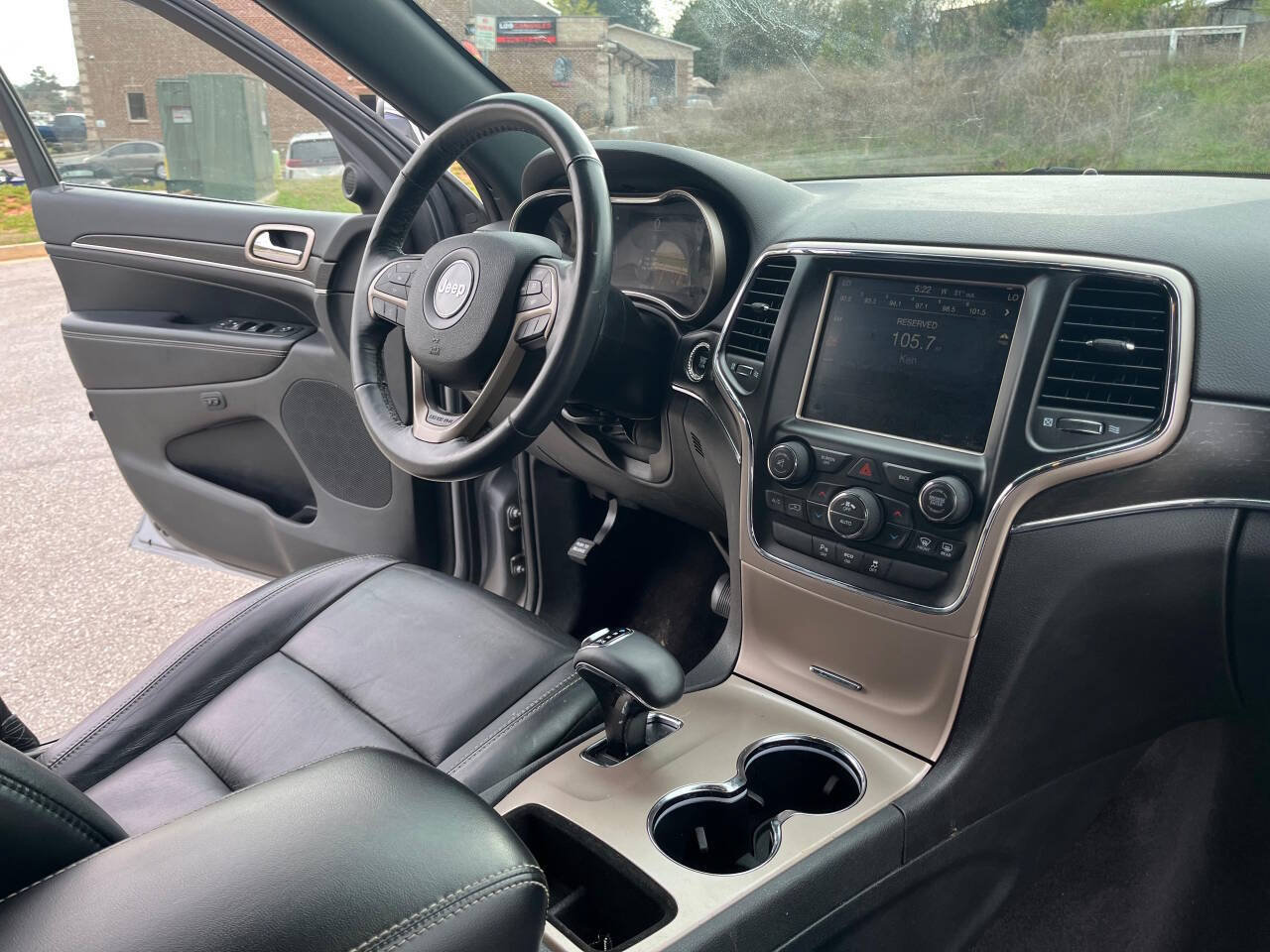Used 2015 Jeep Grand Cherokee Limited RWD image 15