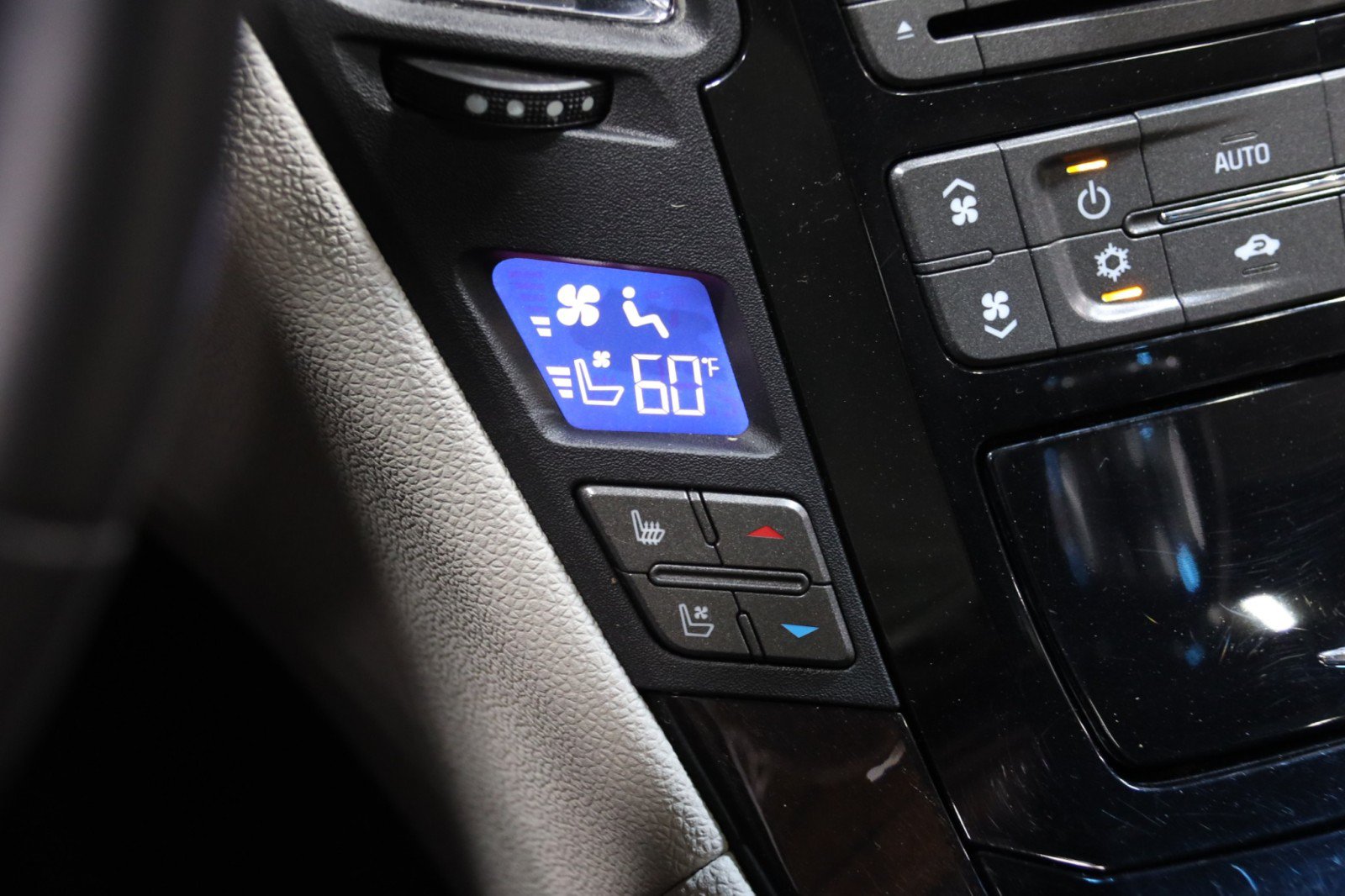 Used 2014 Cadillac CTS V w/ Wood Trim Package RWD image 55