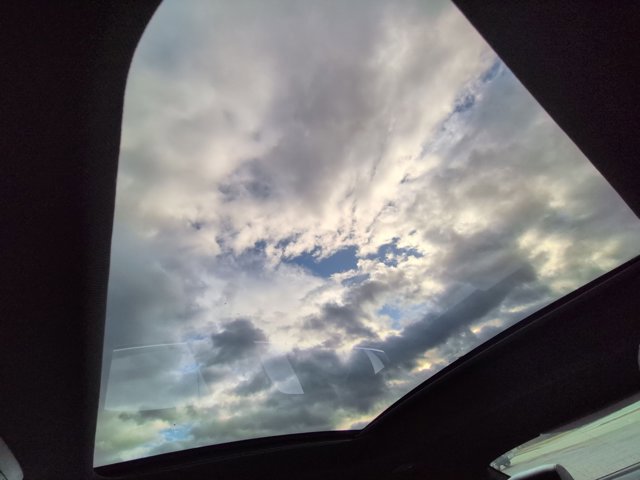 Used 2025 Mercedes-Benz CLA 250 4MATIC image 21