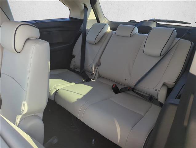 New 2026 Honda Odyssey Touring image 18