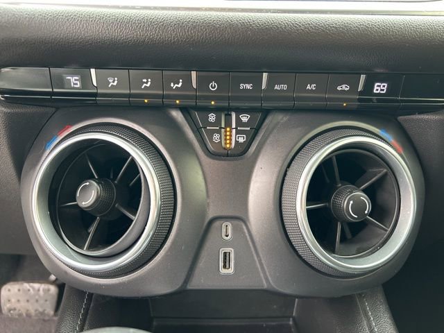 Used 2020 Chevrolet Blazer LT image 26