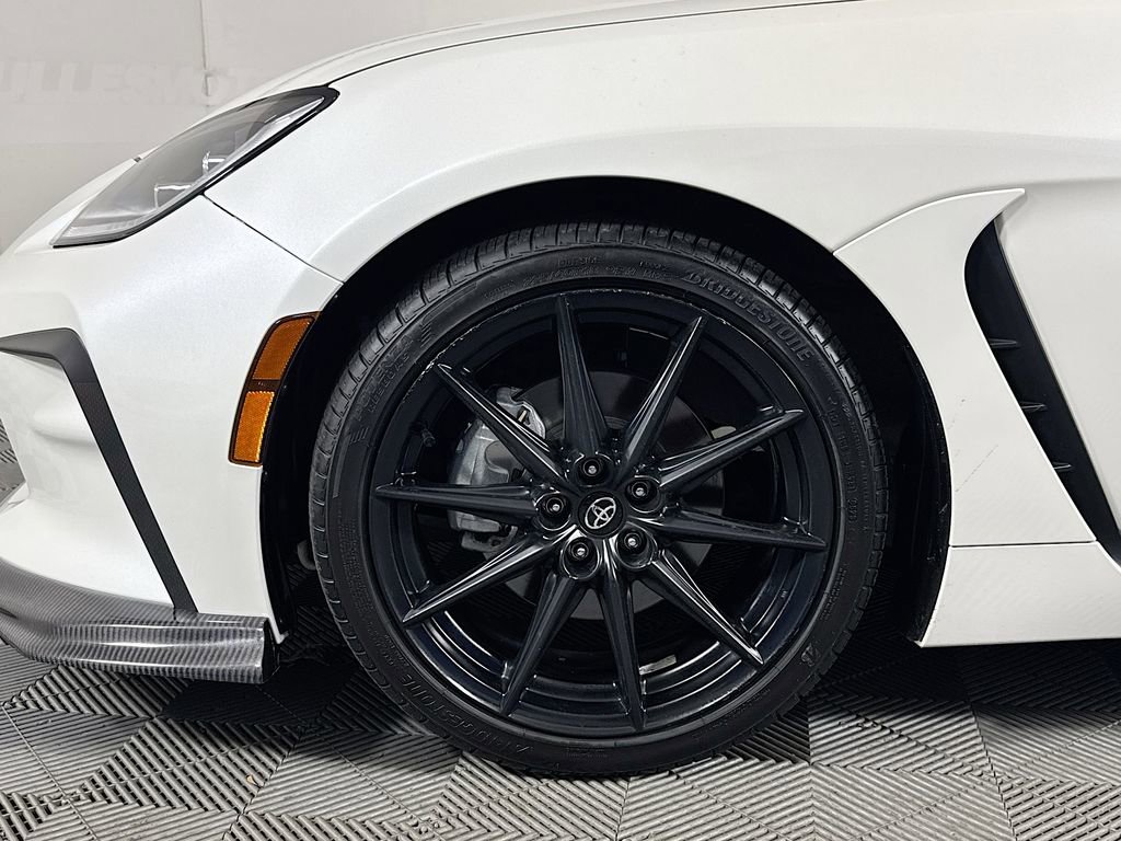 Used 2023 Toyota GR86 Premium w/ ALL Weather Mat Package (TMS) image 29