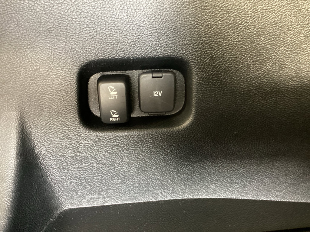 Used 2023 Ford Edge SEL w/ Convenience Package image 32