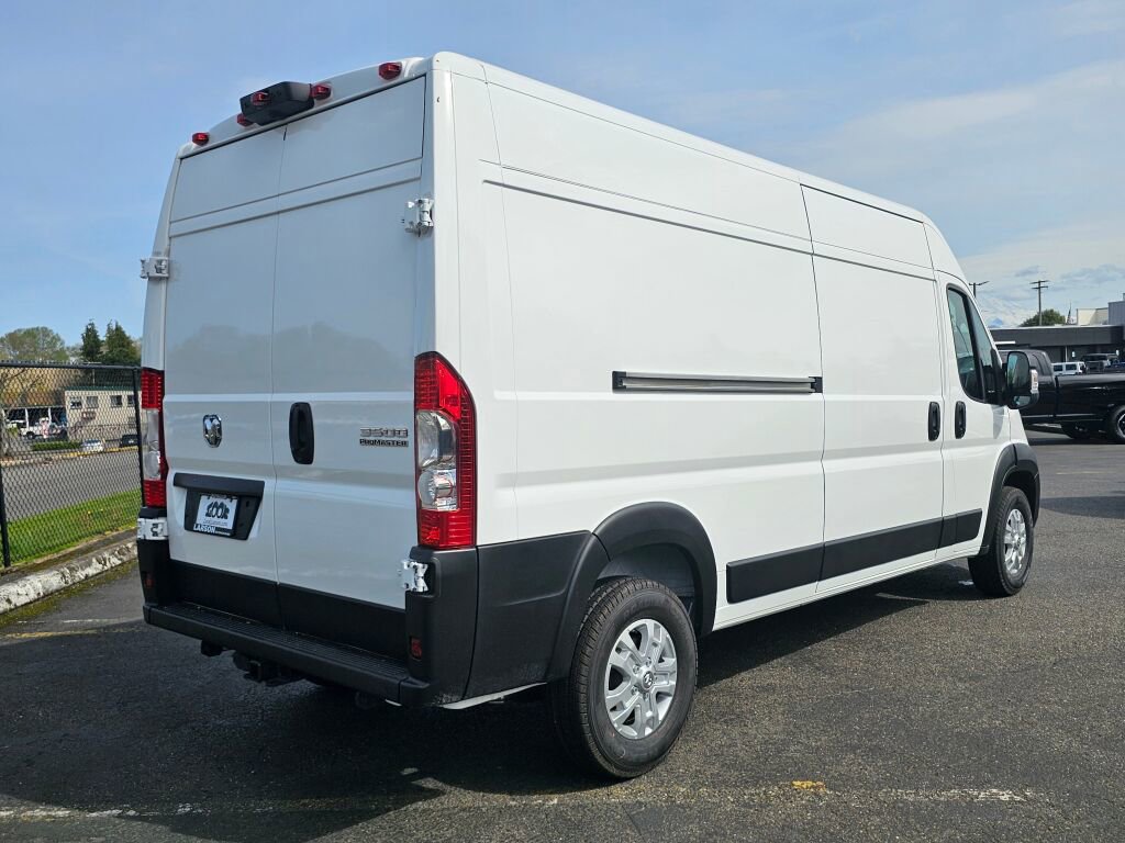 New 2025 RAM ProMaster 3500 w/ Quick Order Package 22G SLT image 4
