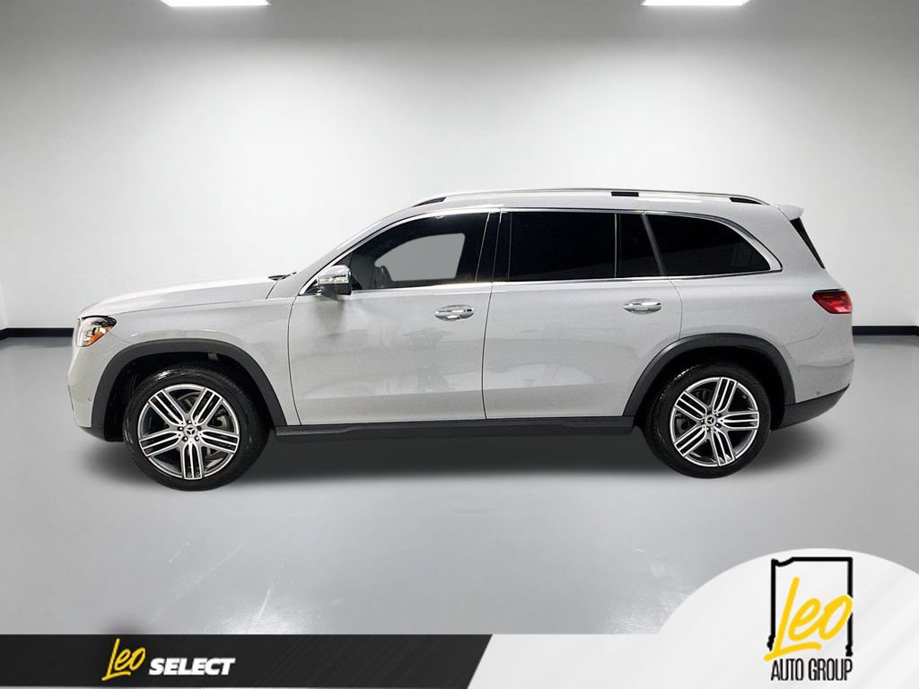 Used 2024 Mercedes-Benz GLS 450 4MATIC image 10