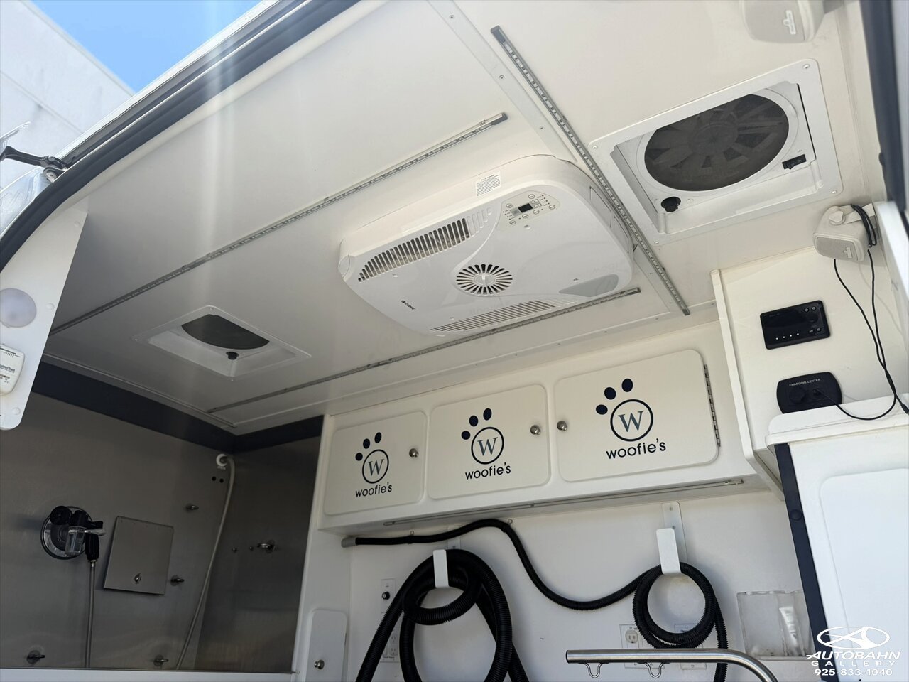 Used 2024 Mercedes-Benz Sprinter 2500 image 14
