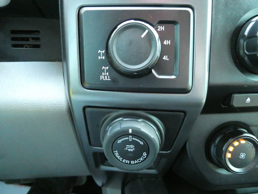 Used 2016 Ford F150 XL w/ Equipment Group 101A Mid AWD/4WD image 28