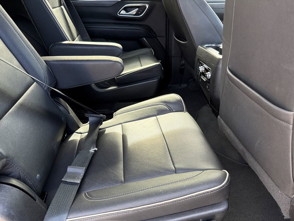 Used 2023 GMC Yukon SLT RWD image 18