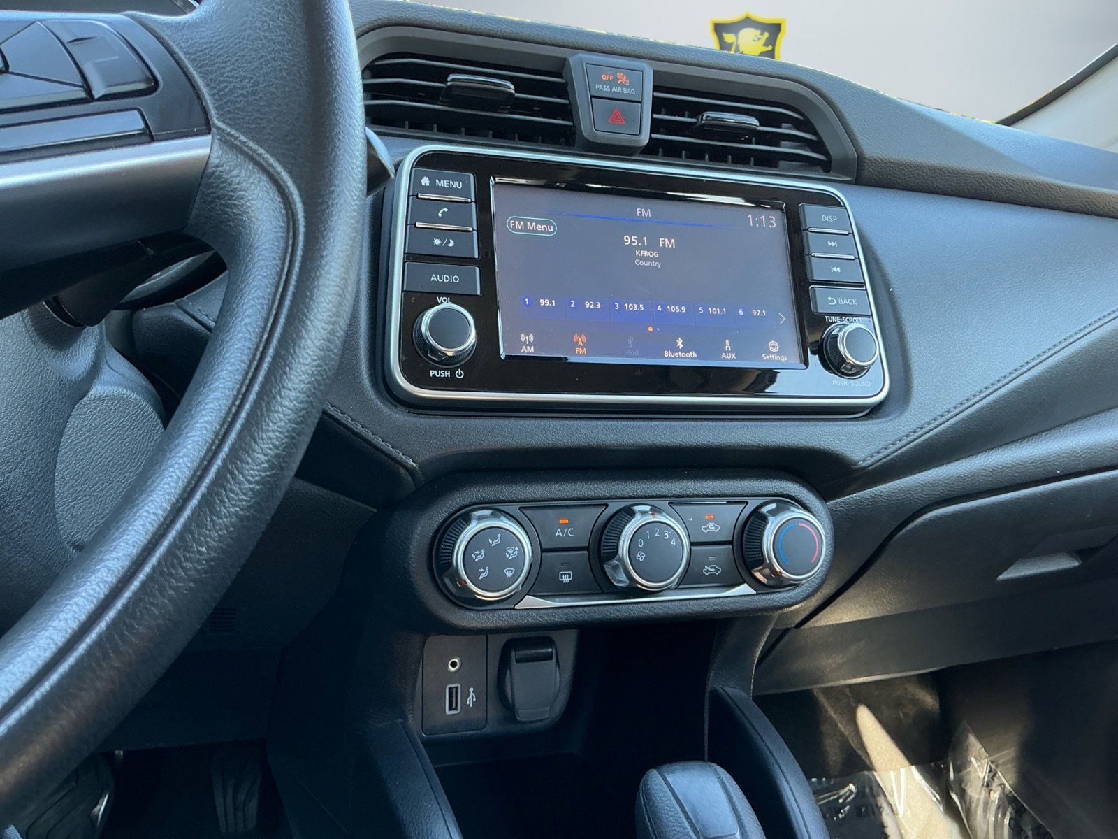 Used 2021 Nissan Versa S image 9