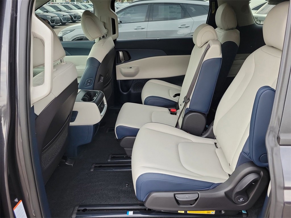 New 2026 Kia Carnival EX image 16