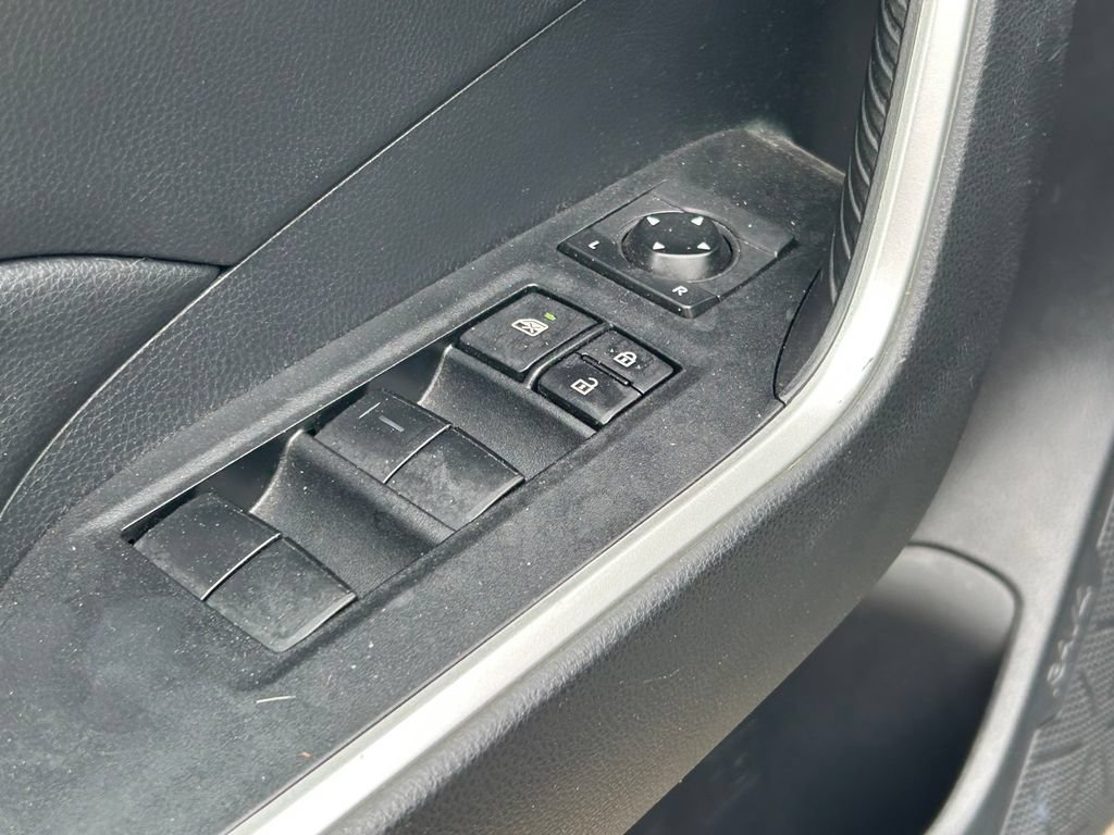 Used 2019 Toyota RAV4 XLE w/ Convenience Package AWD/4WD image 23