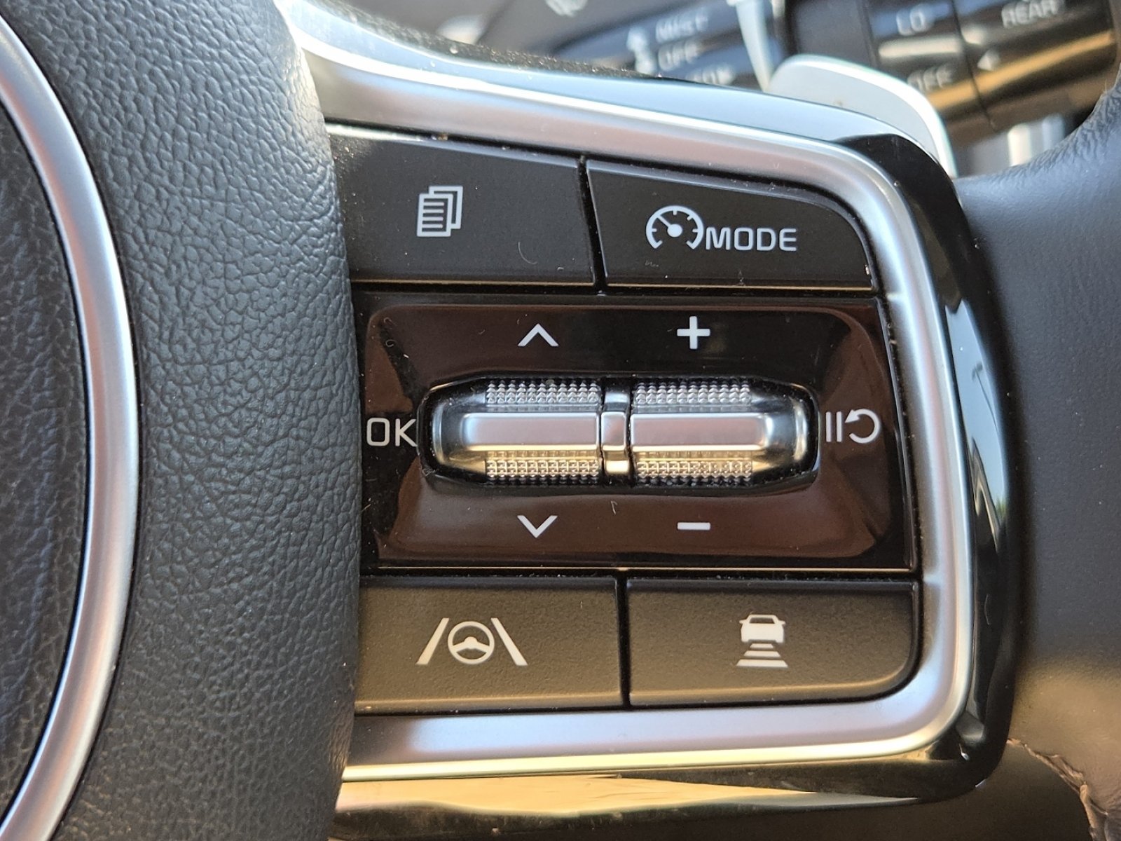 Used 2023 Kia Sorento SX Prestige AWD/4WD image 13