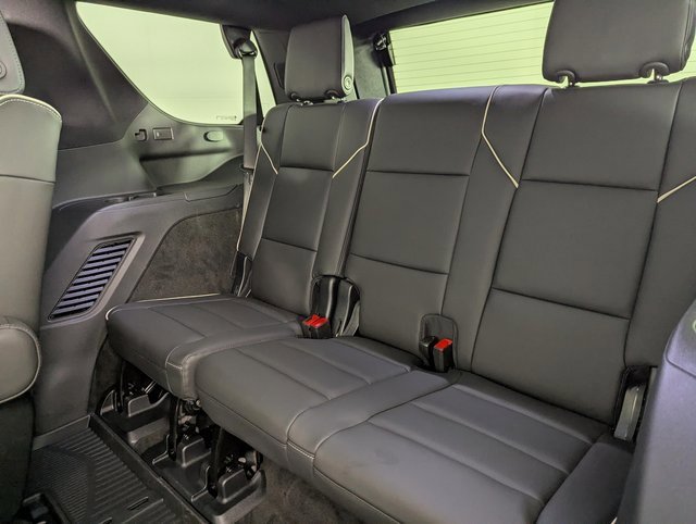 Used 2025 Cadillac Escalade Premium Luxury w/ Touring Package image 19