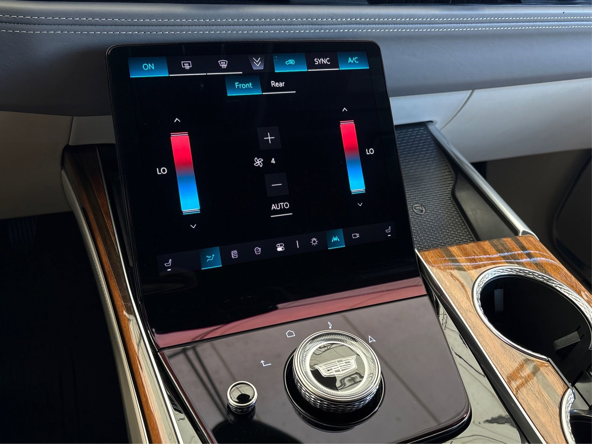 Used 2025 Cadillac Escalade ESV Sport Platinum image 27