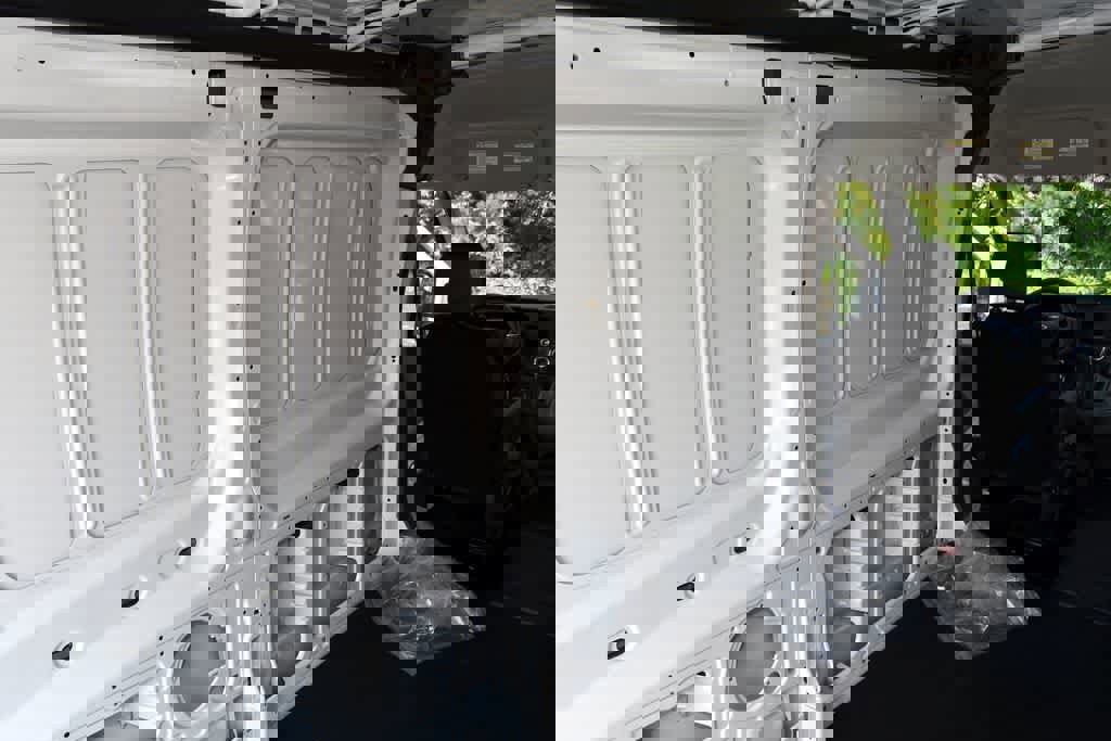 New 2025 Ford Transit 250 148 Medium Roof image 24