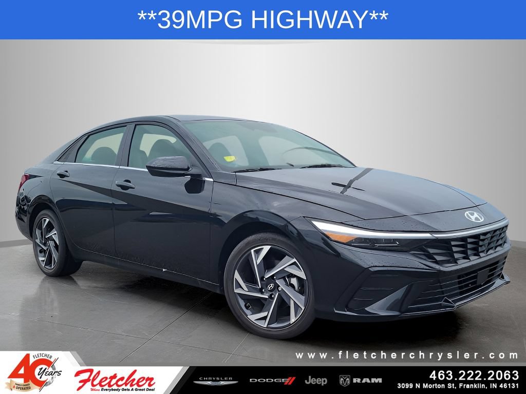 Used 2025 Hyundai Elantra SEL FWD image 1