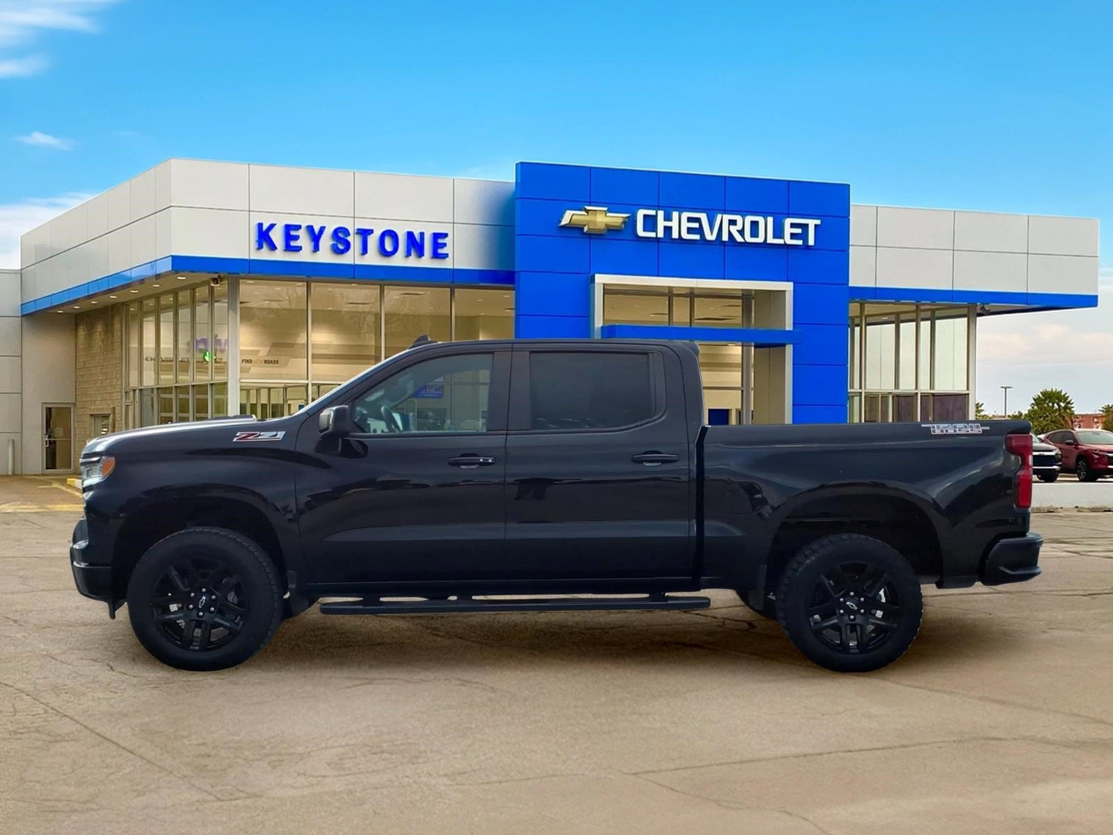Used 2024 Chevrolet Silverado 1500 LT Trail Boss w/ Convenience Package II AWD/4WD image 4