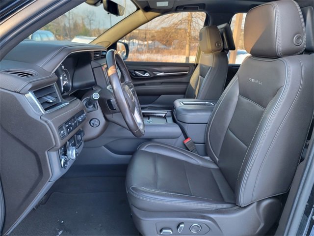 Used 2021 GMC Yukon XL Denali w/ Denali Ultimate Package image 14