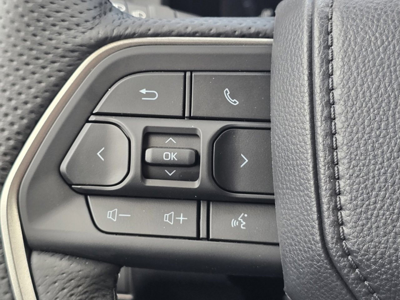 New 2026 Toyota Tacoma 4x4 Double Cab Hybrid image 35