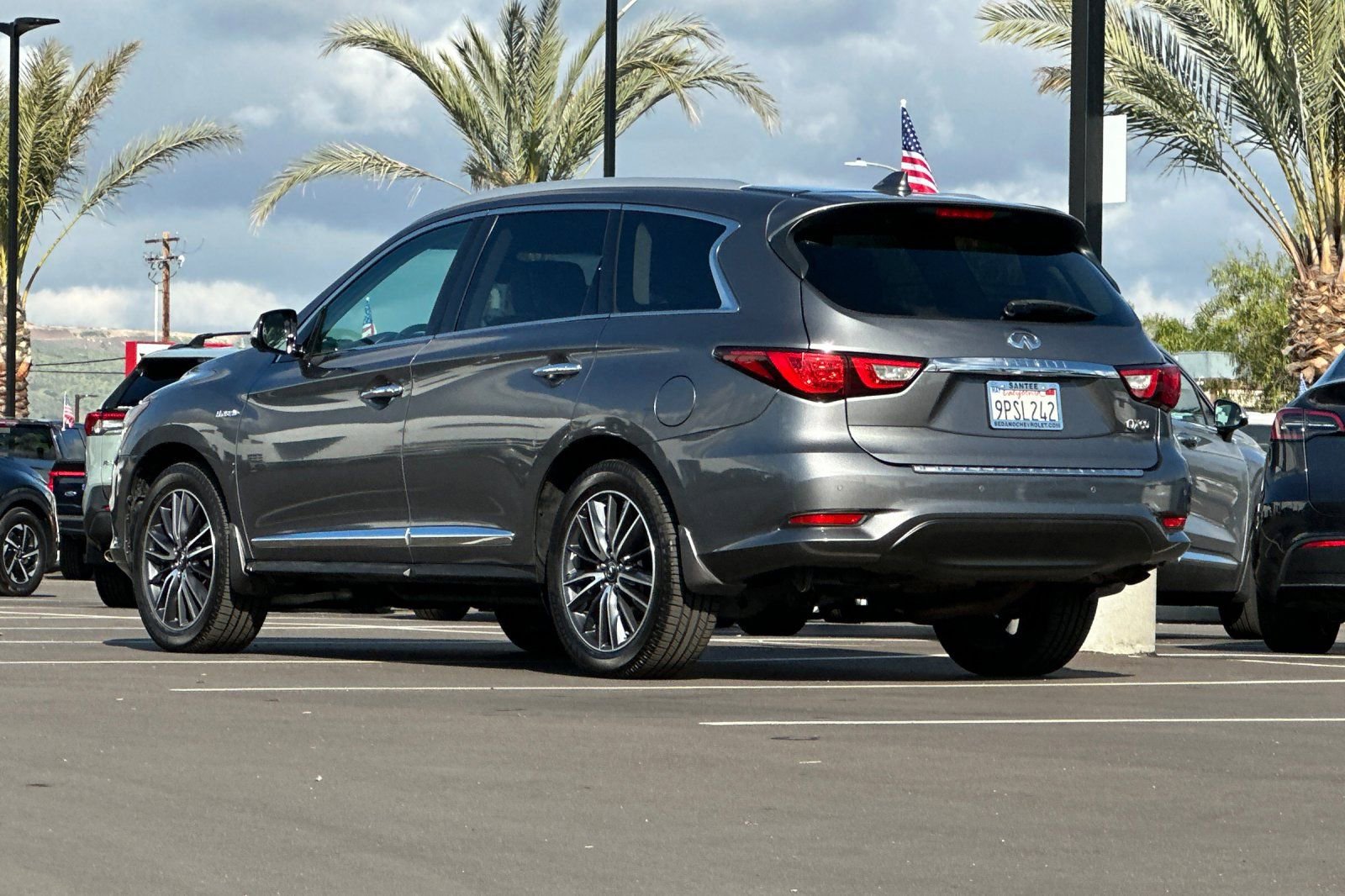 Used 2016 INFINITI QX60 AWD Hybrid image 6