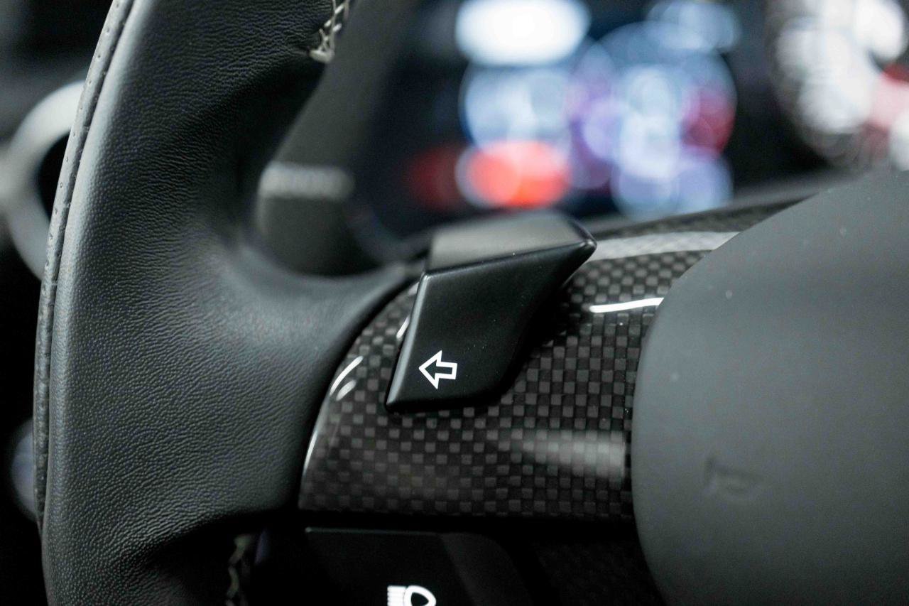 Used 2018 Ferrari 812 Superfast RWD image 75