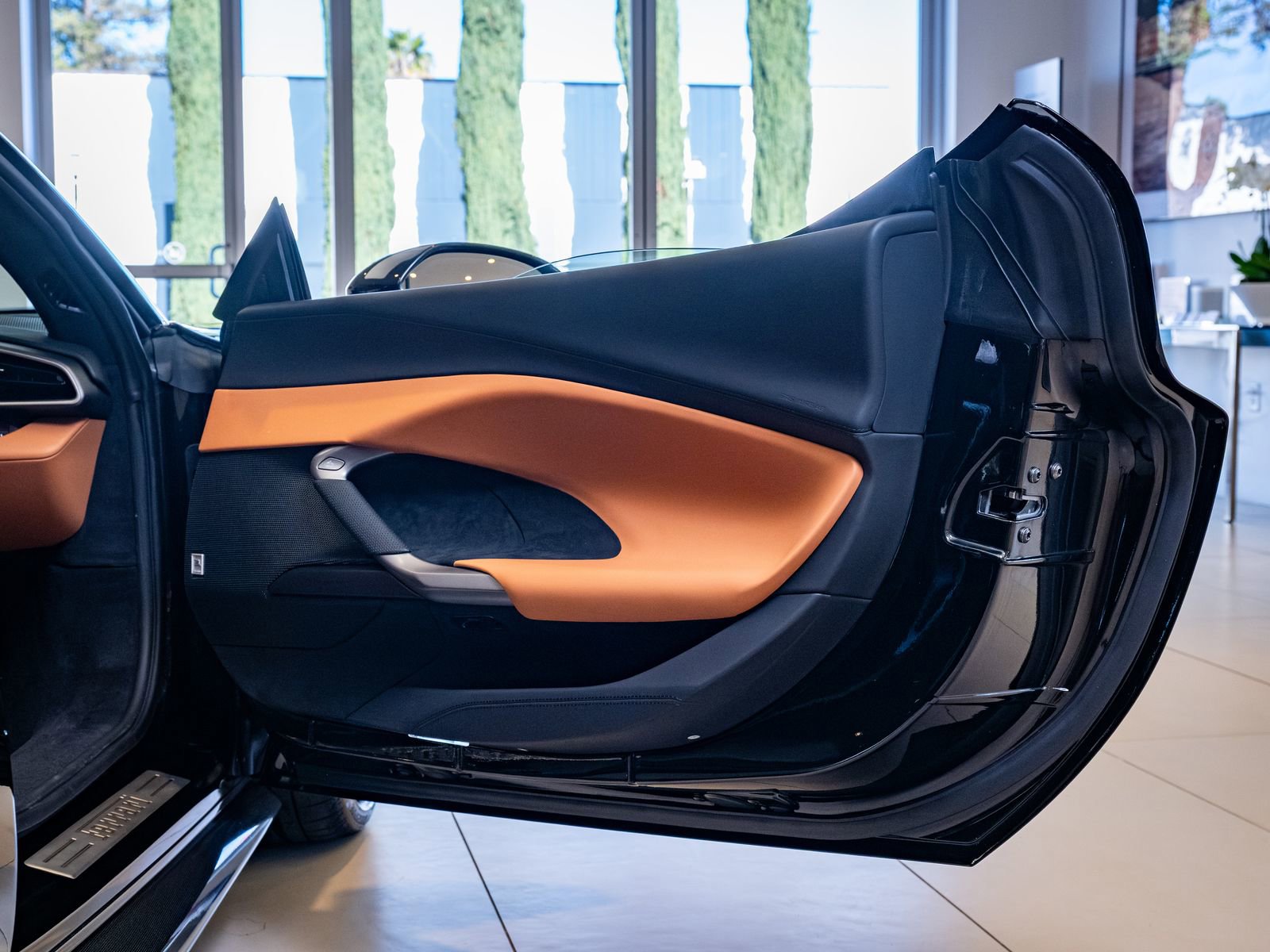 Used 2025 Ferrari 296 GTS image 21