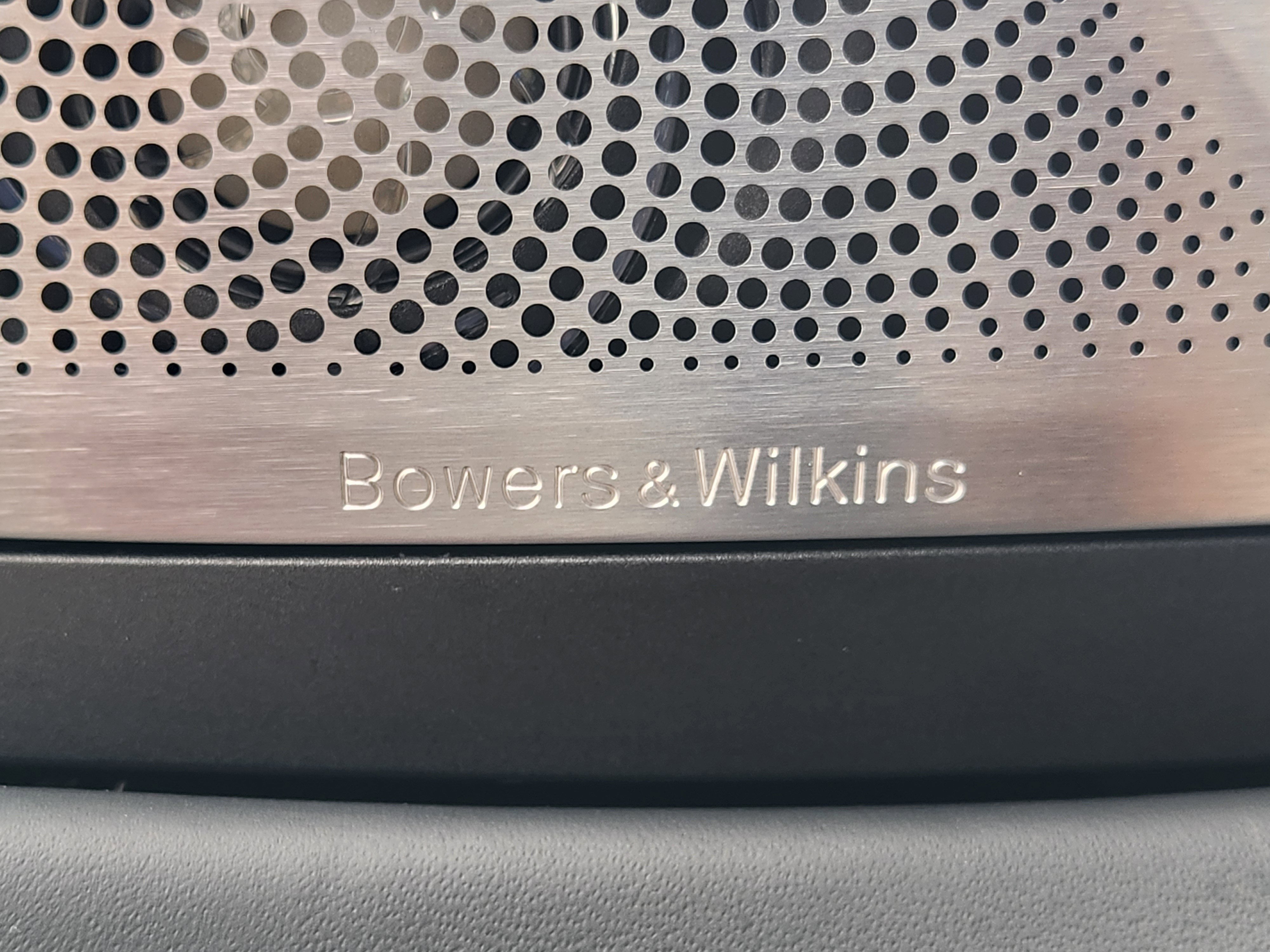 Used 2020 BMW X6 xDrive40i w/ Executive Package image 21