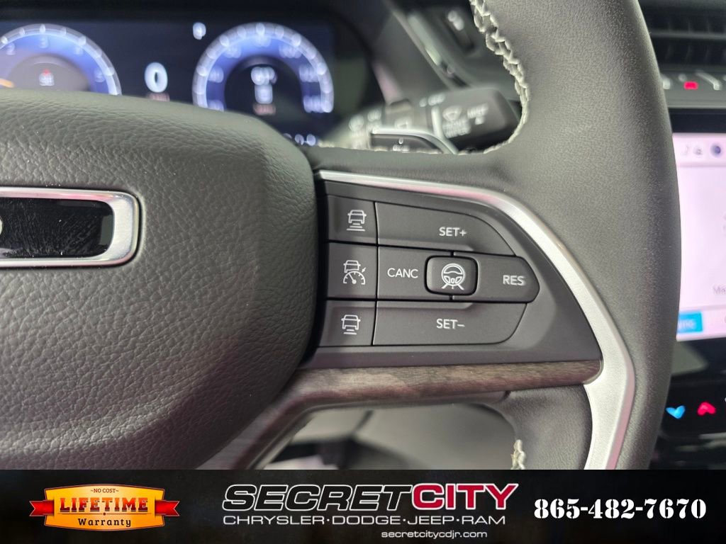 New 2026 Jeep Grand Cherokee Altitude image 18