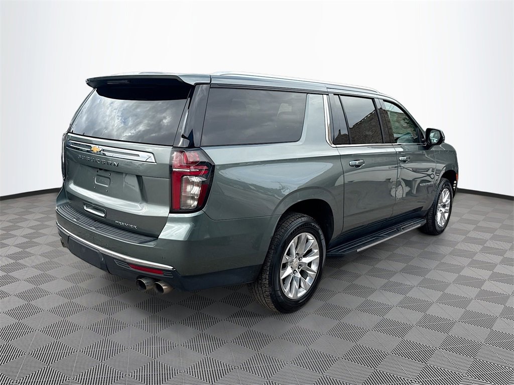 Used 2023 Chevrolet Suburban Premier image 6