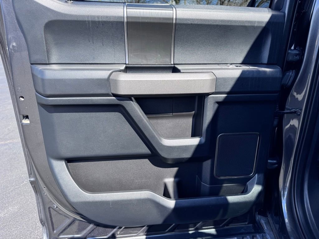 Used 2020 Ford F150 Raptor w/ Equipment Group 802A Luxury image 33