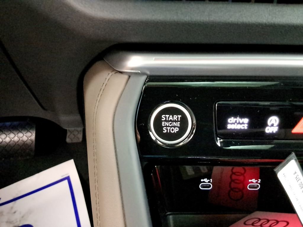 New 2025 Audi Q5 Premium Plus image 28