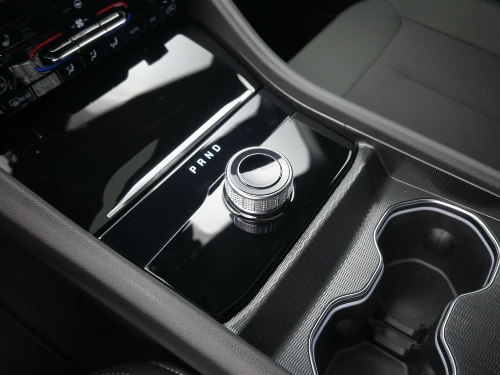 New 2025 Jeep Grand Cherokee Laredo X w/ Luxury Tech Group I image 9