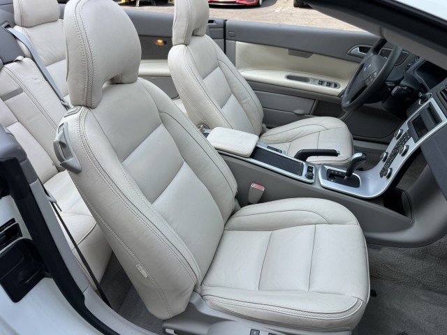 Used 2012 Volvo C70 T5 w/ Climate Pkg FWD image 31