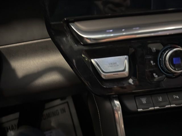 Used 2024 GMC Sierra 3500 Denali Ultimate image 28