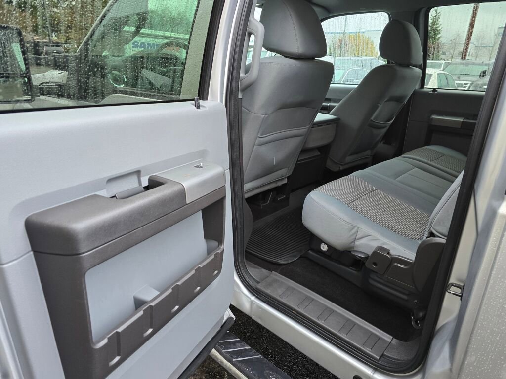 Used 2011 Ford F250 XLT w/ XLT Interior Pkg image 21
