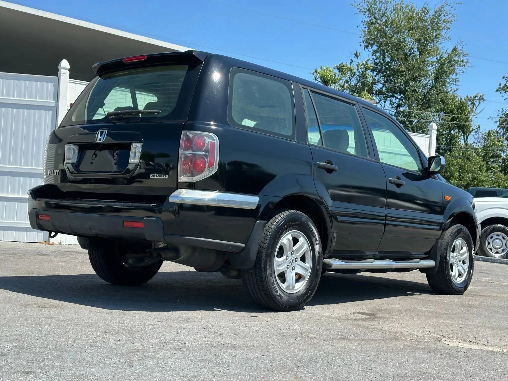 Used 2007 Honda Pilot LX image 4