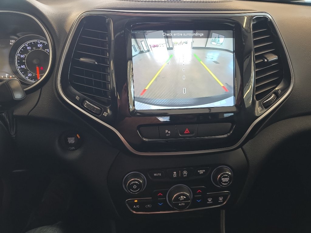 Used 2019 Jeep Cherokee Limited AWD/4WD image 13