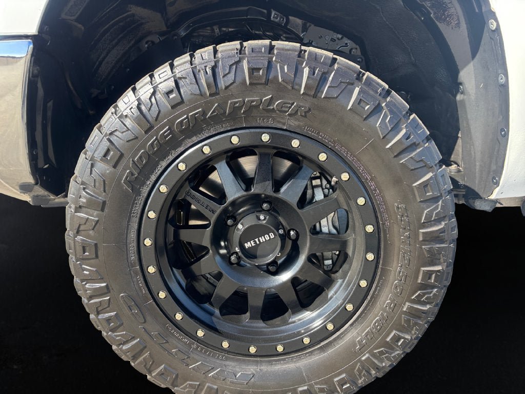 Used 2019 Toyota Tundra Limited w/ Limited Premium Package AWD/4WD image 9