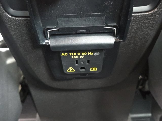Used 2017 Ford C-MAX SE w/ Equipment Group 201A FWD image 19