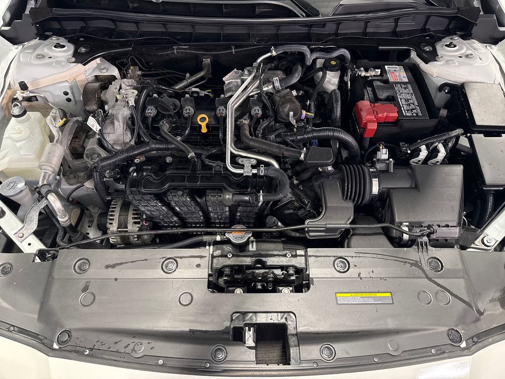 Used 2025 Nissan Altima 2.5 SR FWD image 41
