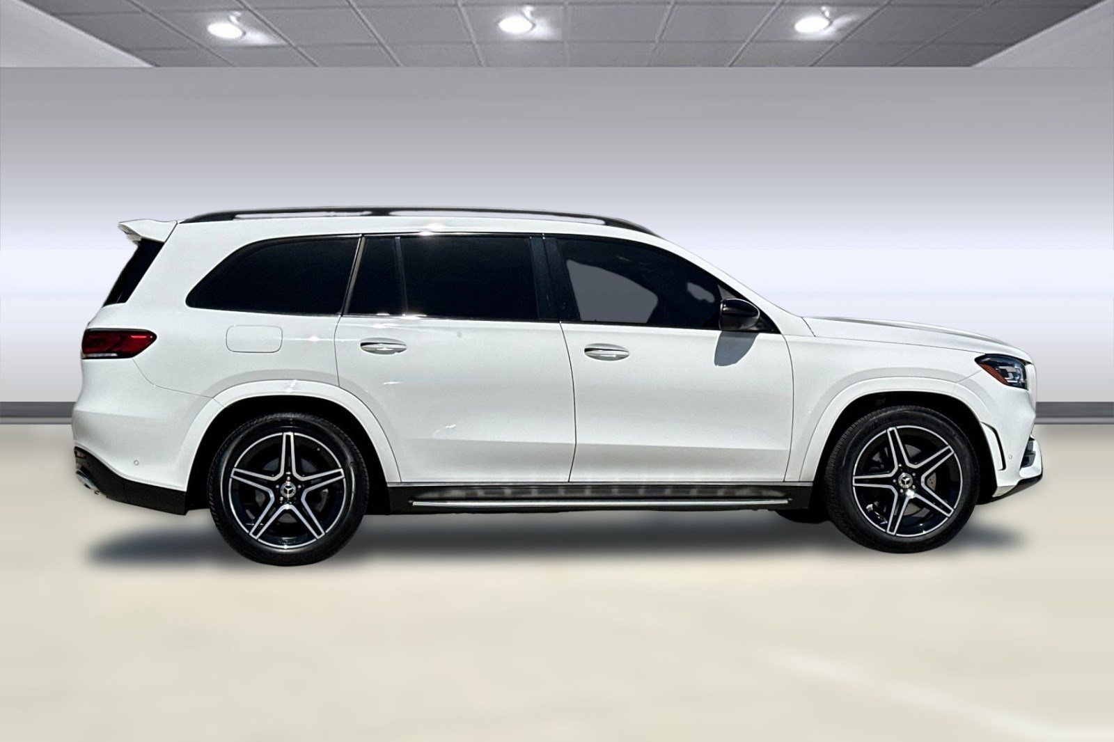 Used 2022 Mercedes-Benz GLS 450 4MATIC image 7