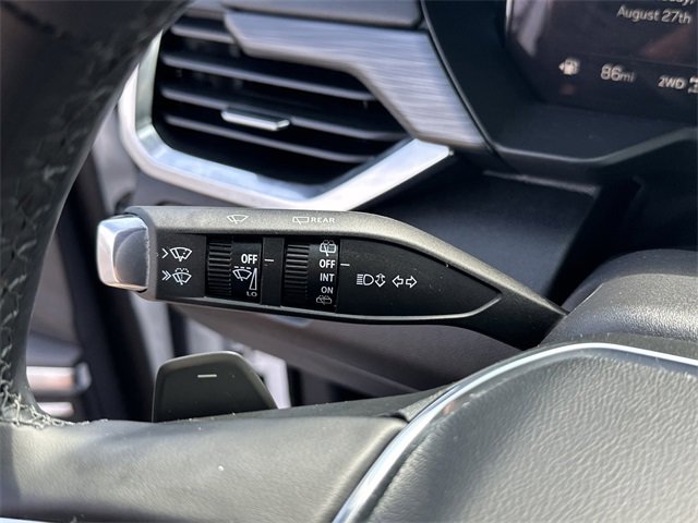 Used 2025 GMC Acadia Elevation image 18