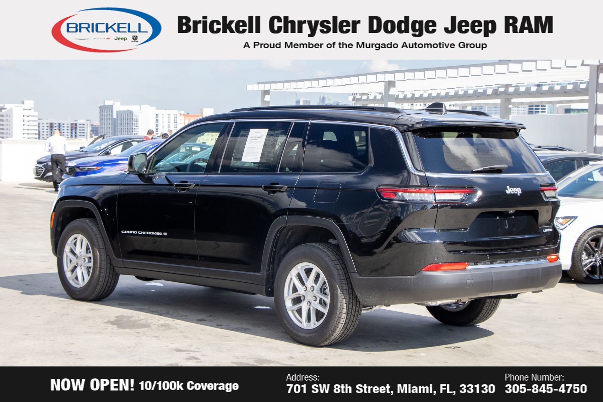 Used 2025 Jeep Grand Cherokee L Laredo image 7