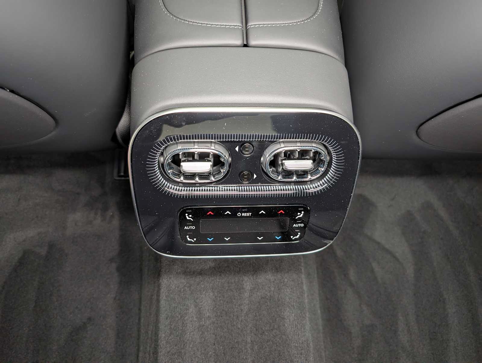 New 2027 Mercedes-Benz S 580 4MATIC Sedan image 19
