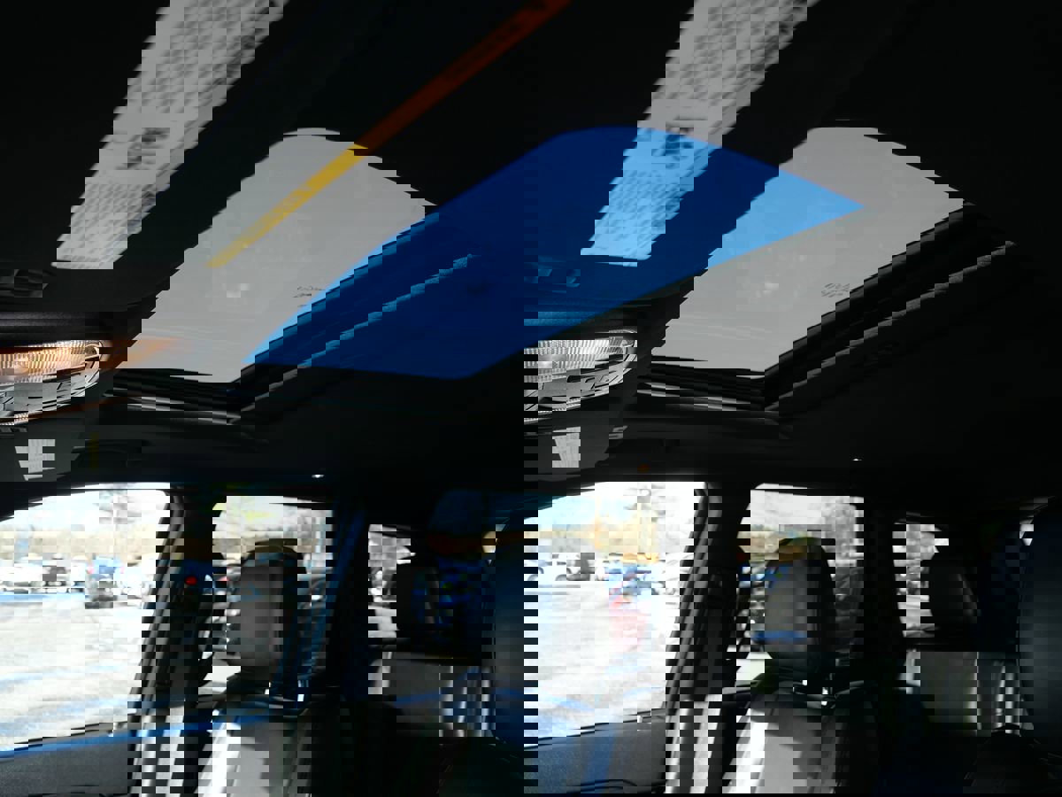 Used 2019 Jeep Grand Cherokee Altitude image 11