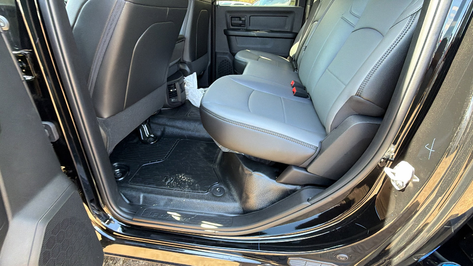 New 2026 RAM 4500 Tradesman w/ Chrome Appearance Group AWD/4WD image 19