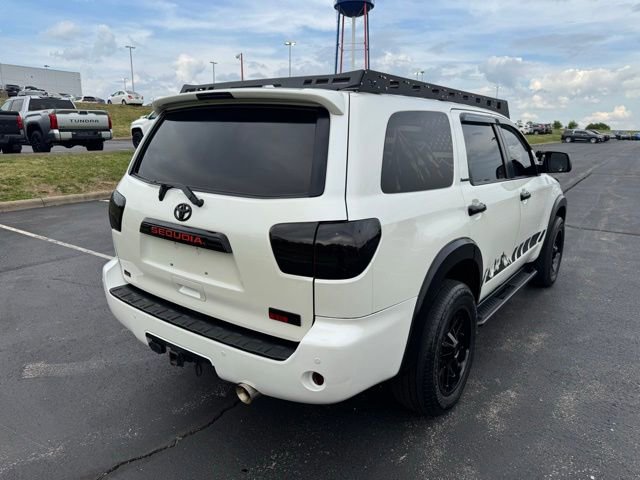 Used 2018 Toyota Sequoia Platinum AWD/4WD image 3