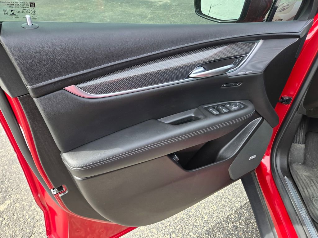 Used 2023 Cadillac XT5 Sportv image 35